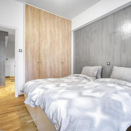 Delightful Stylish Two Bedroom Condo In Hip Area Of Central Atény Exteriér fotografie