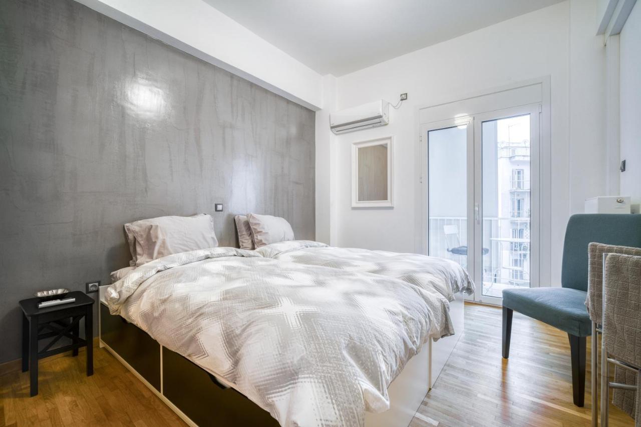 Delightful Stylish Two Bedroom Condo In Hip Area Of Central Atény Exteriér fotografie