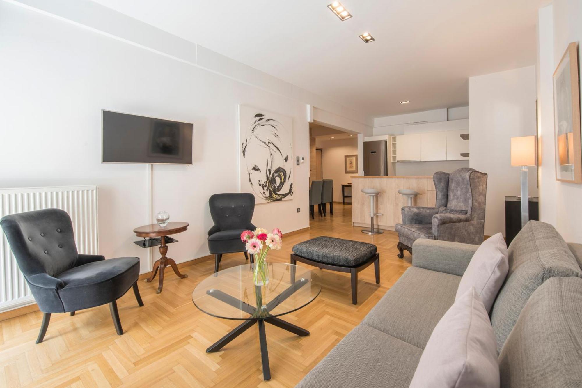 Delightful Stylish Two Bedroom Condo In Hip Area Of Central Atény Exteriér fotografie