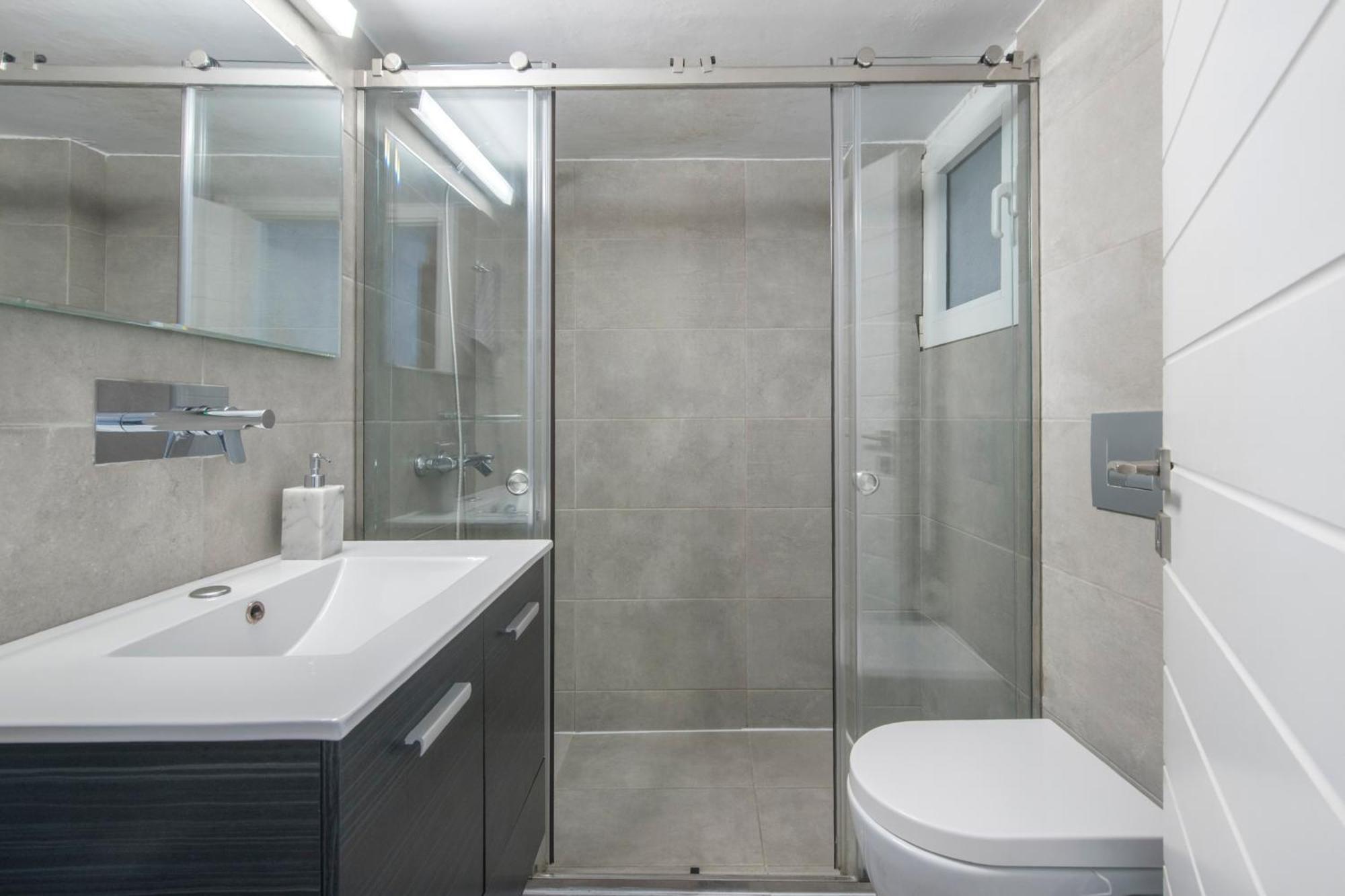 Delightful Stylish Two Bedroom Condo In Hip Area Of Central Atény Exteriér fotografie